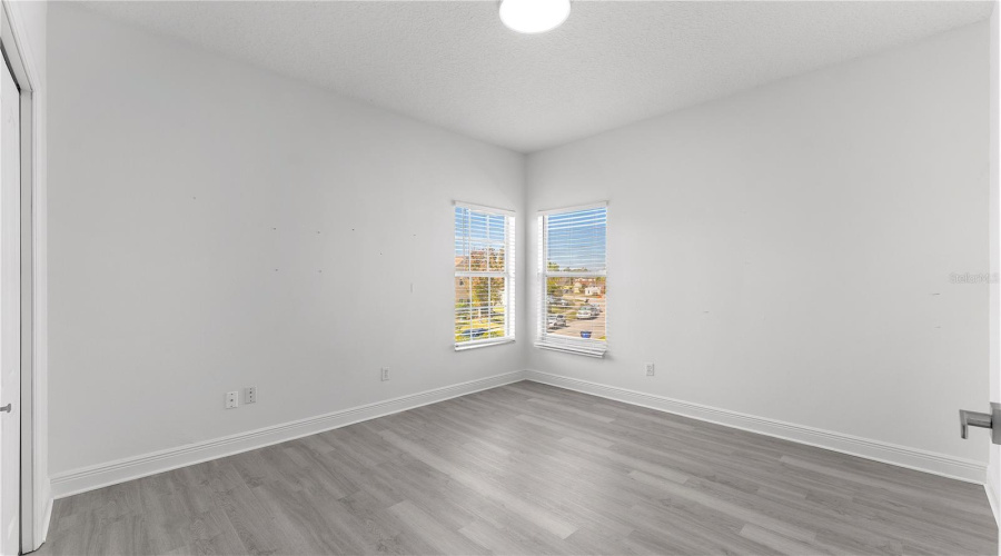 KISSIMMEE, Florida 34746, 4 Bedrooms Bedrooms, ,3 BathroomsBathrooms,Residential,For Sale,THE OAKS,0,MFRO6361402