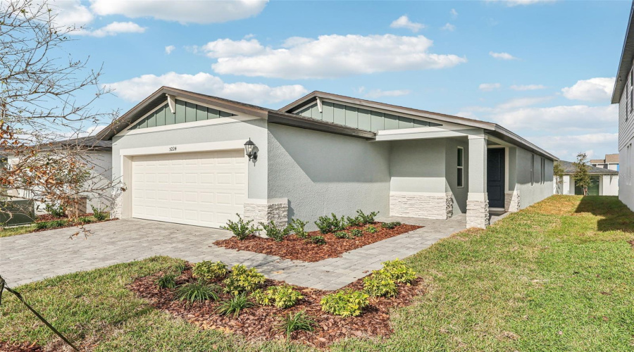 DAVENPORT, Florida 33837, 4 Bedrooms Bedrooms, ,2 BathroomsBathrooms,Residential,For Sale,NATIVE MILE,0,MFRO6359922