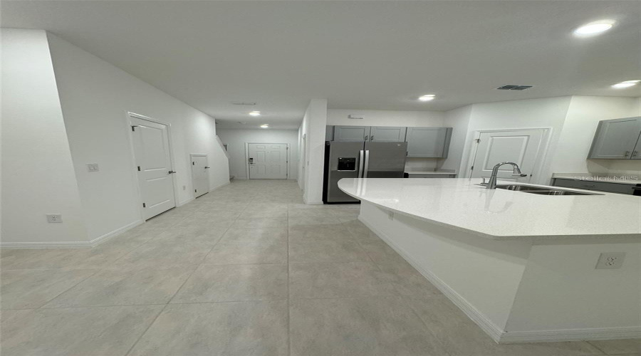 DAVENPORT, Florida 33837, 3 Bedrooms Bedrooms, ,2 BathroomsBathrooms,Residential,For Sale,CANARY,0,MFRS5137311