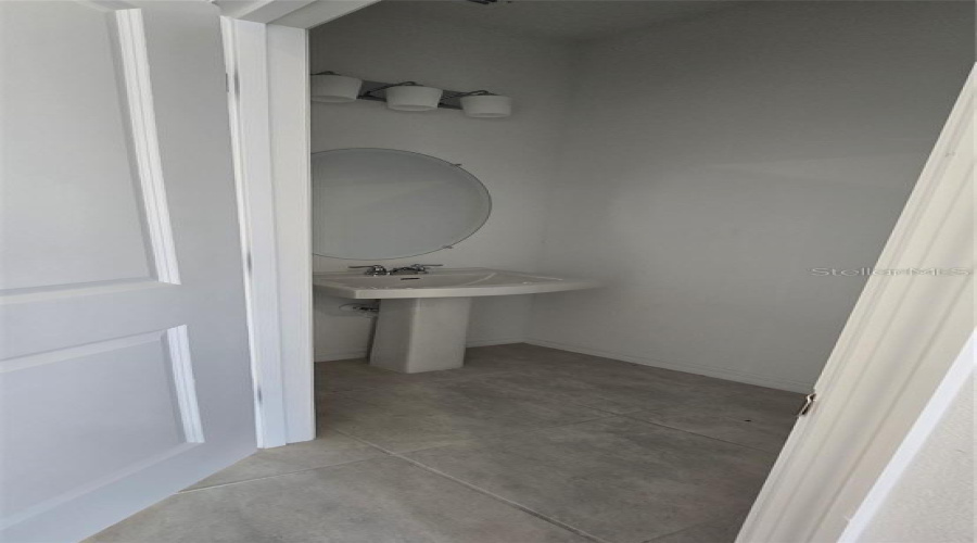 DAVENPORT, Florida 33837, 3 Bedrooms Bedrooms, ,2 BathroomsBathrooms,Residential,For Sale,CANARY,0,MFRS5137311