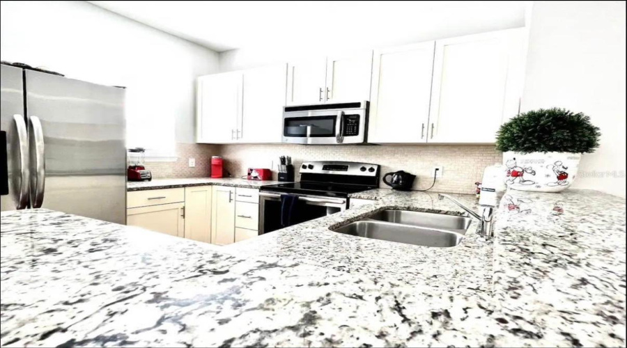 KISSIMMEE, Florida 34746, 4 Bedrooms Bedrooms, ,3 BathroomsBathrooms,Residential,For Sale,DIPLOMAT,0,MFRO6361478