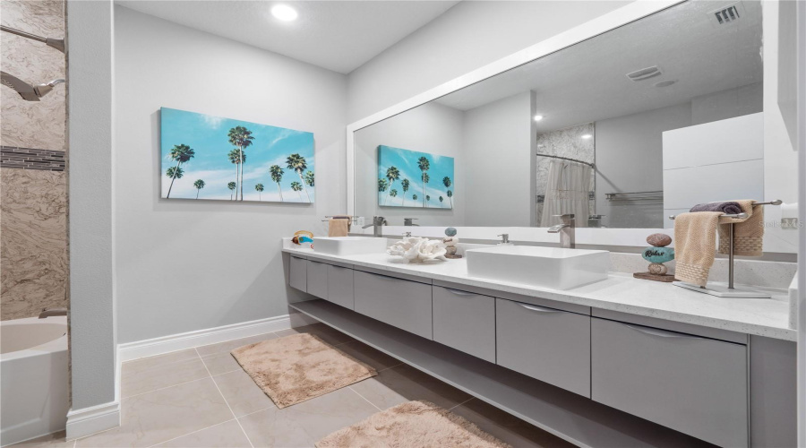 Upstairs Hall Bathroom