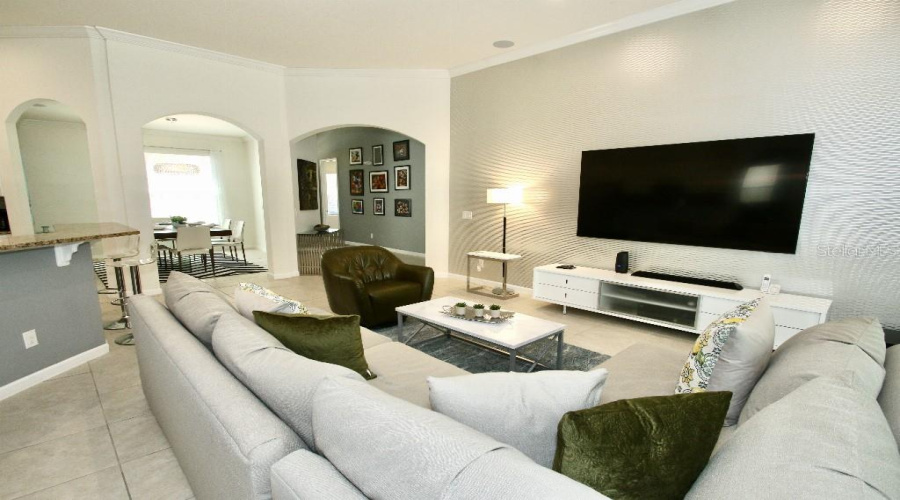 DAVENPORT, Florida 33837, 5 Bedrooms Bedrooms, ,4 BathroomsBathrooms,Residential,For Sale,OAKTREE,0,MFRTB8448832