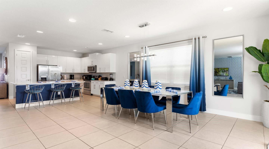 KISSIMMEE, Florida 34747, 8 Bedrooms Bedrooms, ,6 BathroomsBathrooms,Residential,For Sale,MACKINAW,0,MFRO6361620