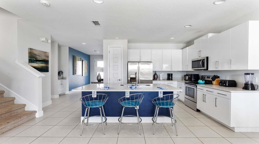 KISSIMMEE, Florida 34747, 8 Bedrooms Bedrooms, ,6 BathroomsBathrooms,Residential,For Sale,MACKINAW,0,MFRO6361620