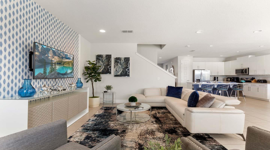 KISSIMMEE, Florida 34747, 8 Bedrooms Bedrooms, ,6 BathroomsBathrooms,Residential,For Sale,MACKINAW,0,MFRO6361620