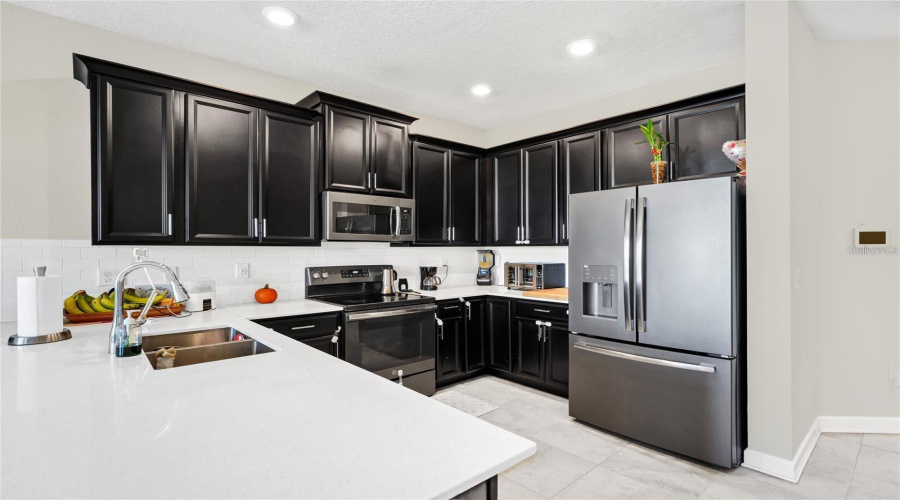 KISSIMMEE, Florida 34746, 3 Bedrooms Bedrooms, ,2 BathroomsBathrooms,Residential,For Sale,TRIBUTE TRAIL,0,MFRS5138783