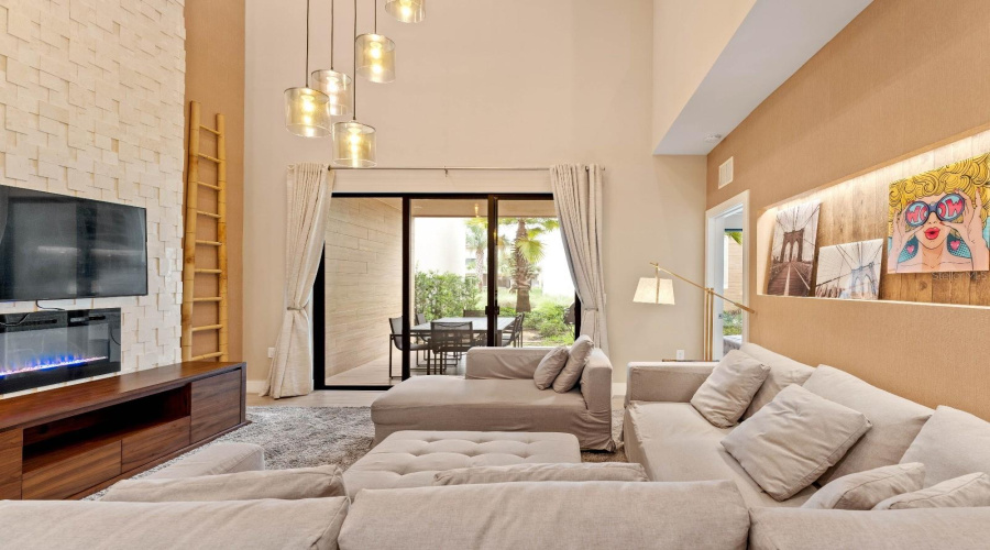 KISSIMMEE, Florida 34747, 4 Bedrooms Bedrooms, ,4 BathroomsBathrooms,Residential,For Sale,ROCKEFELLER WAY,0,MFRO6361668