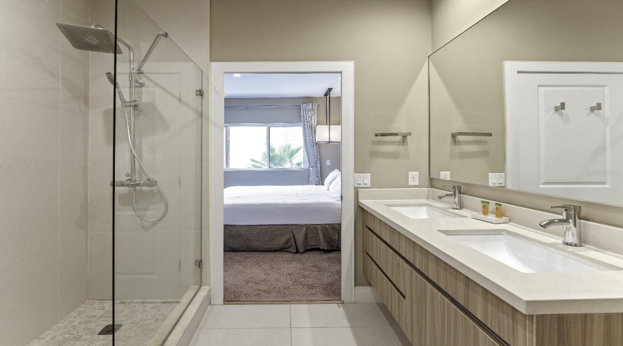 KISSIMMEE, Florida 34747, 4 Bedrooms Bedrooms, ,4 BathroomsBathrooms,Residential,For Sale,ROCKEFELLER WAY,0,MFRO6361668