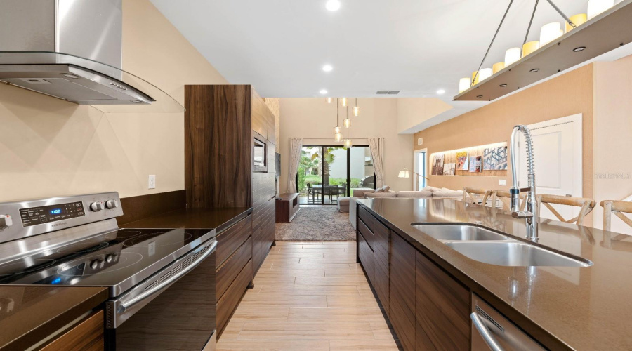 KISSIMMEE, Florida 34747, 4 Bedrooms Bedrooms, ,4 BathroomsBathrooms,Residential,For Sale,ROCKEFELLER WAY,0,MFRO6361668