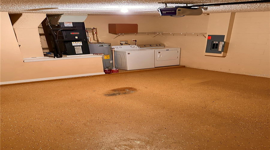 DAVENPORT, Florida 33897, 3 Bedrooms Bedrooms, ,2 BathroomsBathrooms,Residential,For Sale,CHESHIRE,0,MFRP4937078