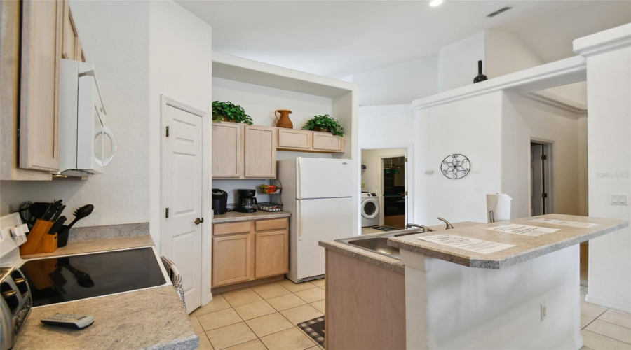 DAVENPORT, Florida 33837, 4 Bedrooms Bedrooms, ,3 BathroomsBathrooms,Residential,For Sale,ANDALUSIA,0,MFRTB8445683