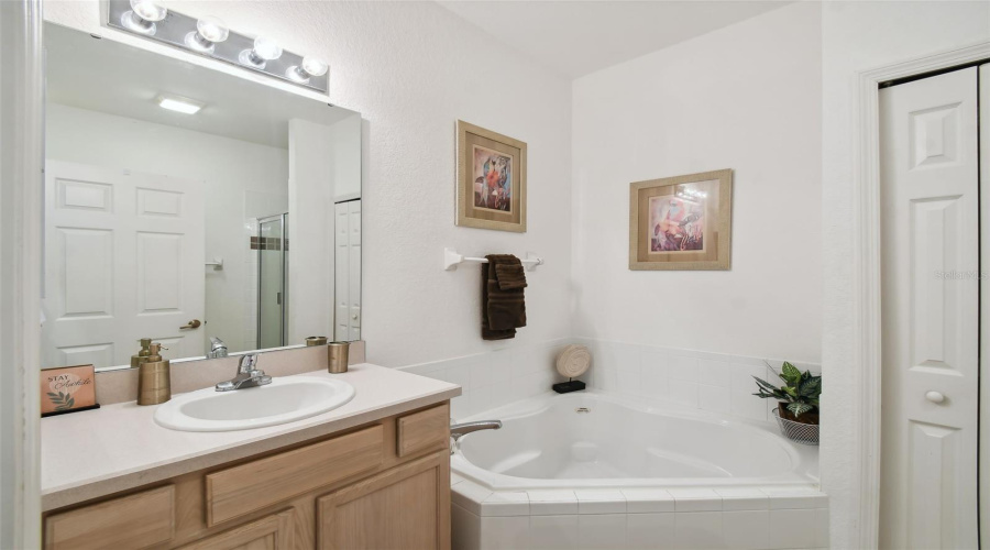 DAVENPORT, Florida 33837, 4 Bedrooms Bedrooms, ,3 BathroomsBathrooms,Residential,For Sale,ANDALUSIA,0,MFRTB8445683