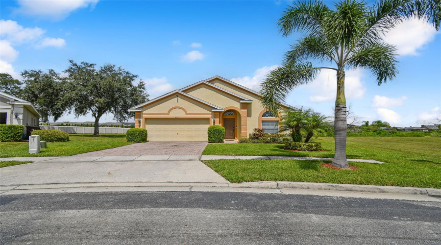DAVENPORT, Florida 33837, 4 Bedrooms Bedrooms, ,3 BathroomsBathrooms,Residential,For Sale,ANDALUSIA,0,MFRTB8445683