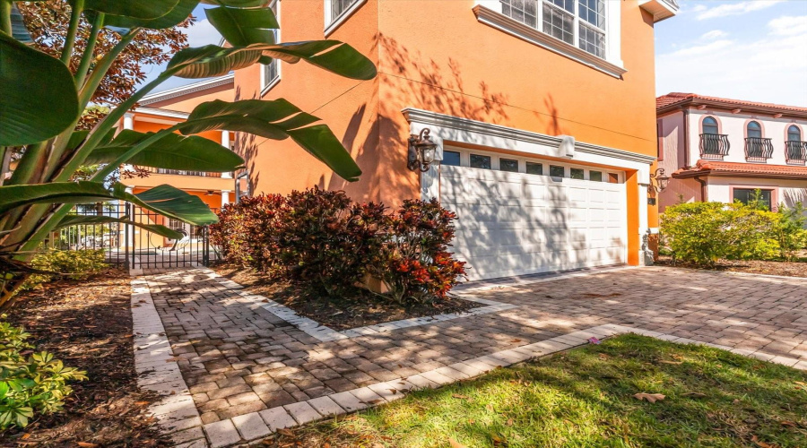 REUNION, Florida 34747, 6 Bedrooms Bedrooms, ,6 BathroomsBathrooms,Residential,For Sale,COROLLA,0,MFRO6361739