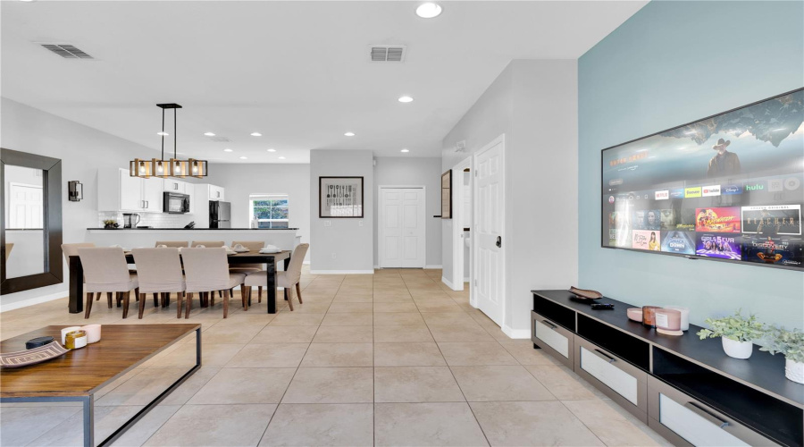 KISSIMMEE, Florida 34747, 3 Bedrooms Bedrooms, ,2 BathroomsBathrooms,Residential,For Sale,WHITE ORCHID,0,MFRO6346459