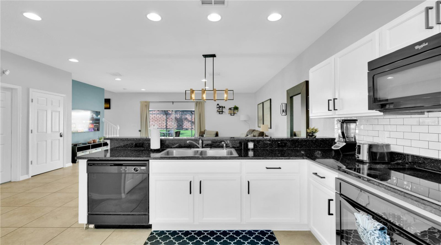 KISSIMMEE, Florida 34747, 3 Bedrooms Bedrooms, ,2 BathroomsBathrooms,Residential,For Sale,WHITE ORCHID,0,MFRO6346459