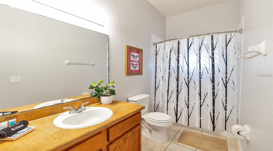 DAVENPORT, Florida 33837, 2 Bedrooms Bedrooms, ,2 BathroomsBathrooms,Residential,For Sale,GRAN BAHAMA BLVD,0,MFRO6362059