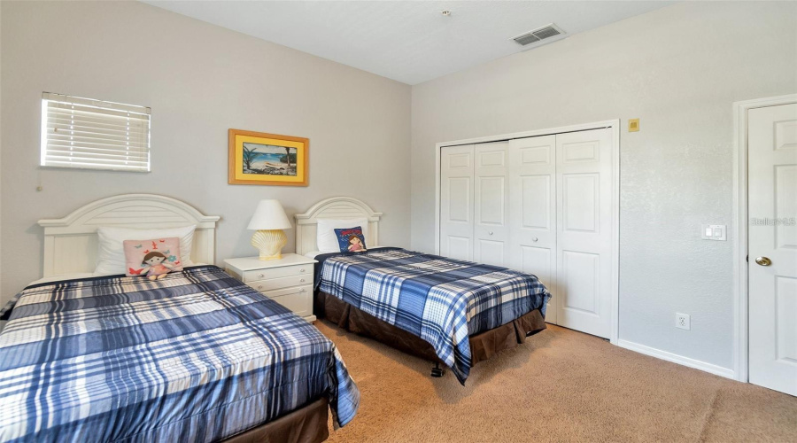 DAVENPORT, Florida 33837, 2 Bedrooms Bedrooms, ,2 BathroomsBathrooms,Residential,For Sale,GRAN BAHAMA BLVD,0,MFRO6362059