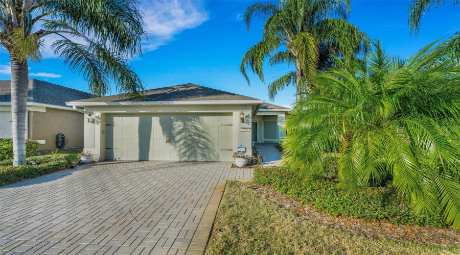 DAVENPORT, Florida 33837, 3 Bedrooms Bedrooms, ,2 BathroomsBathrooms,Residential,For Sale,ARENA,0,MFRS5138798