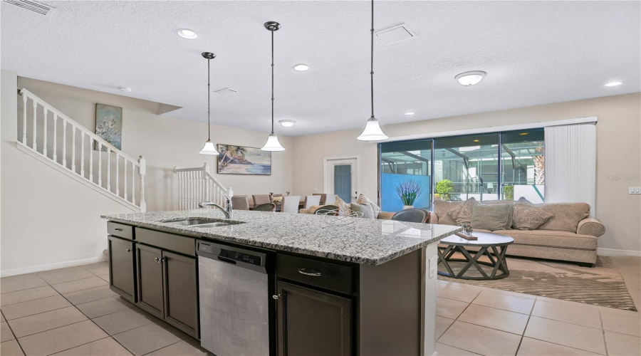 KISSIMMEE, Florida 34747, 5 Bedrooms Bedrooms, ,4 BathroomsBathrooms,Residential,For Sale,SYDNEY,0,MFRG5104404