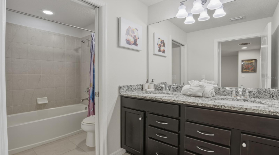 KISSIMMEE, Florida 34747, 5 Bedrooms Bedrooms, ,4 BathroomsBathrooms,Residential,For Sale,SYDNEY,0,MFRG5104404