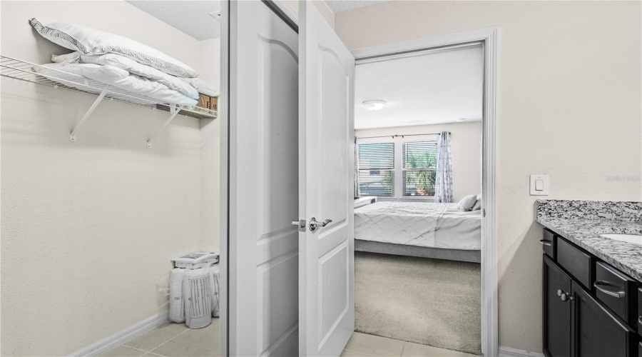 KISSIMMEE, Florida 34747, 5 Bedrooms Bedrooms, ,4 BathroomsBathrooms,Residential,For Sale,SYDNEY,0,MFRG5104404