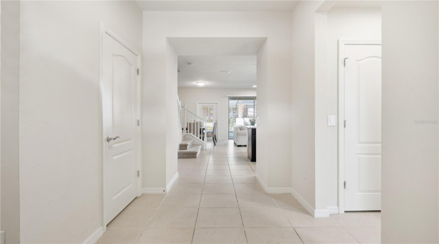 KISSIMMEE, Florida 34747, 5 Bedrooms Bedrooms, ,4 BathroomsBathrooms,Residential,For Sale,SYDNEY,0,MFRG5104404