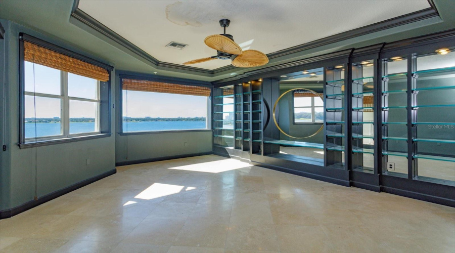 Third Bedroom-Size Of Another Master (2nd floor)Suite(2nd floor)