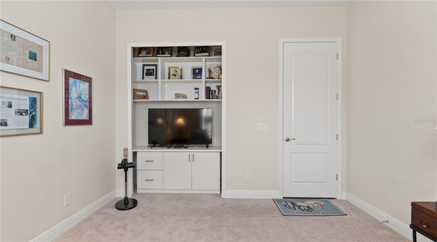 KISSIMMEE, Florida 34747, 3 Bedrooms Bedrooms, ,2 BathroomsBathrooms,Residential,For Sale,FLORA PASS,0,MFRO6362109