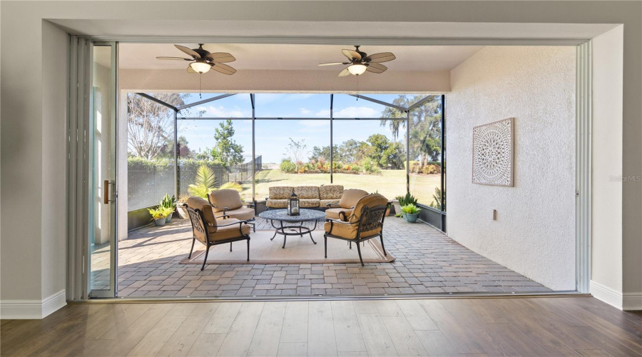 KISSIMMEE, Florida 34747, 3 Bedrooms Bedrooms, ,2 BathroomsBathrooms,Residential,For Sale,FLORA PASS,0,MFRO6362109