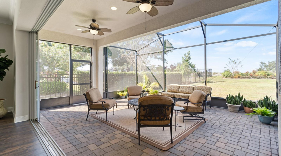 KISSIMMEE, Florida 34747, 3 Bedrooms Bedrooms, ,2 BathroomsBathrooms,Residential,For Sale,FLORA PASS,0,MFRO6362109