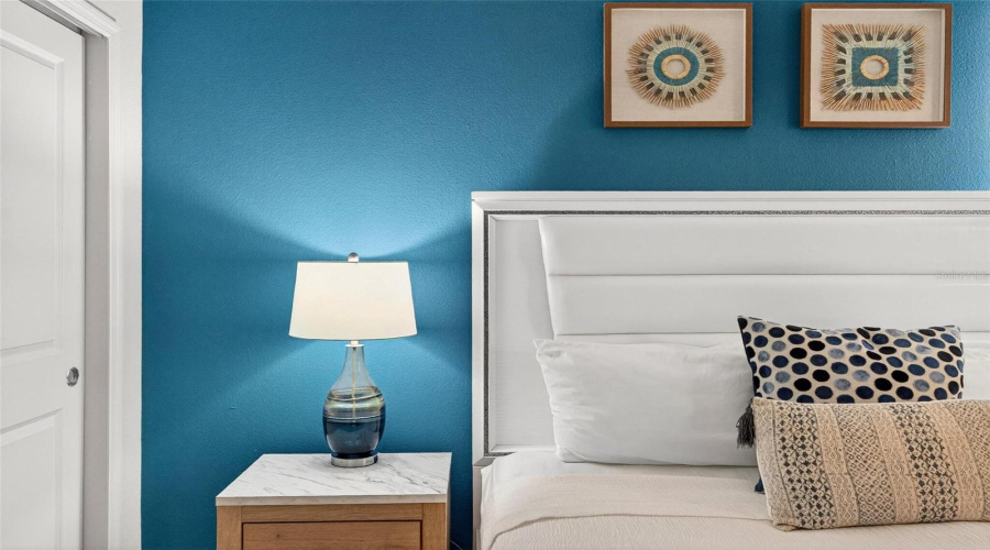 DAVENPORT, Florida 33897, 7 Bedrooms Bedrooms, ,5 BathroomsBathrooms,Residential,For Sale,LILAC,0,MFRO6359800