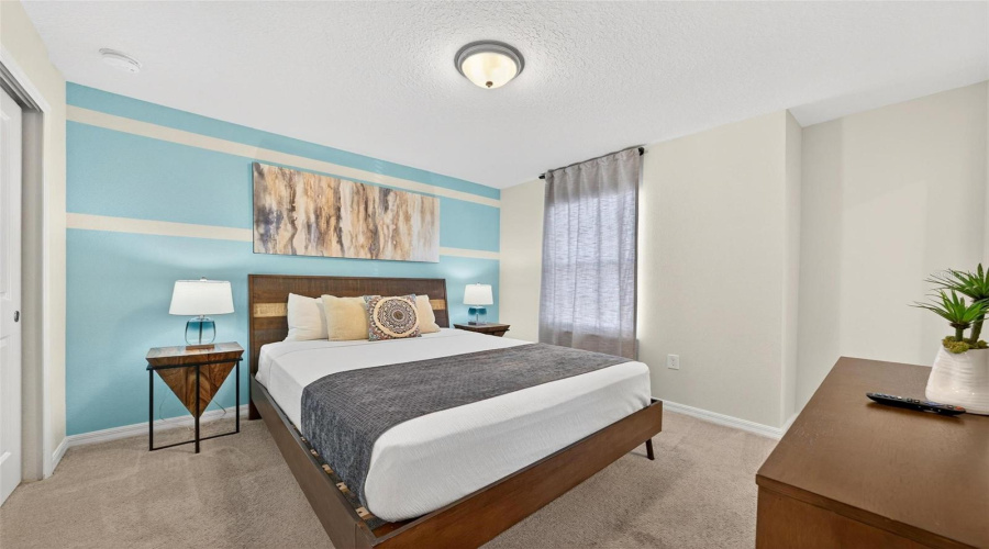 DAVENPORT, Florida 33897, 7 Bedrooms Bedrooms, ,5 BathroomsBathrooms,Residential,For Sale,LILAC,0,MFRO6359800