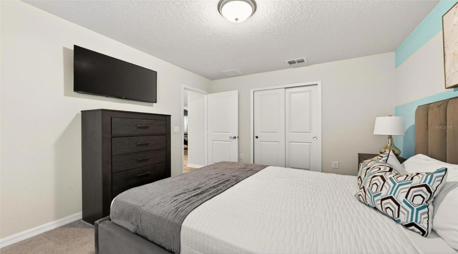 DAVENPORT, Florida 33897, 7 Bedrooms Bedrooms, ,5 BathroomsBathrooms,Residential,For Sale,LILAC,0,MFRO6359800