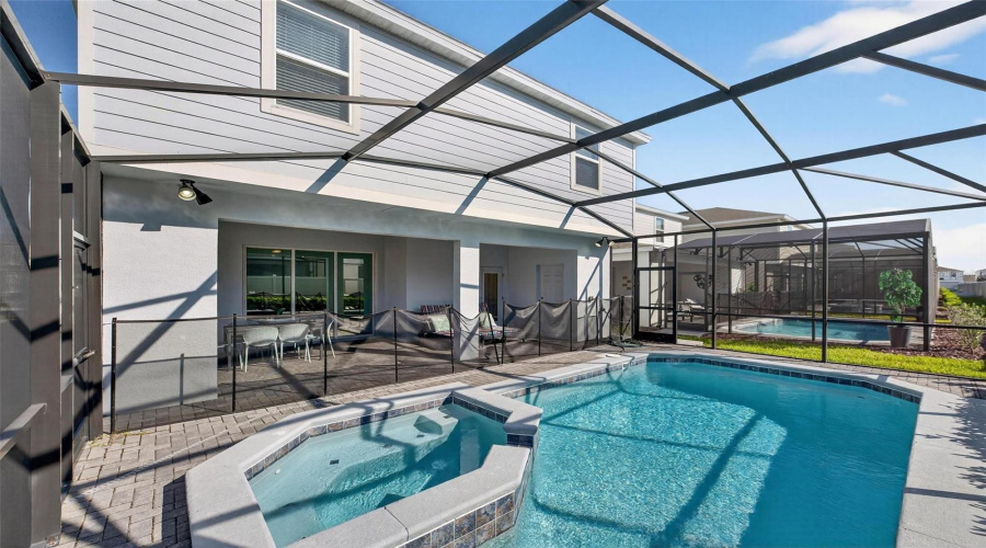 DAVENPORT, Florida 33897, 7 Bedrooms Bedrooms, ,5 BathroomsBathrooms,Residential,For Sale,LILAC,0,MFRO6359800