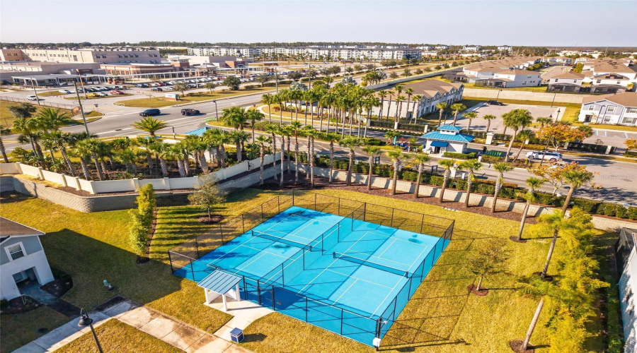 DAVENPORT, Florida 33897, 7 Bedrooms Bedrooms, ,5 BathroomsBathrooms,Residential,For Sale,LILAC,0,MFRO6359800