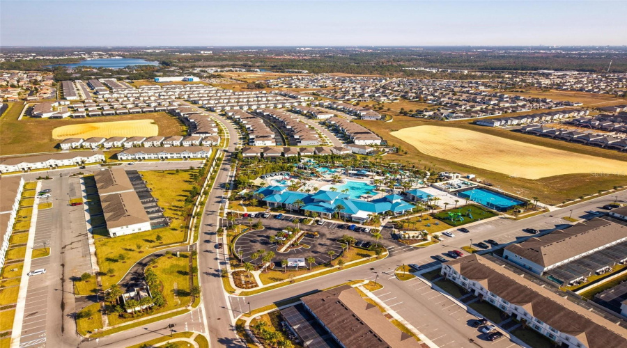 DAVENPORT, Florida 33897, 7 Bedrooms Bedrooms, ,5 BathroomsBathrooms,Residential,For Sale,LILAC,0,MFRO6359800