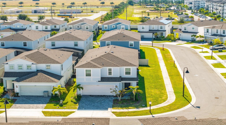 DAVENPORT, Florida 33897, 7 Bedrooms Bedrooms, ,5 BathroomsBathrooms,Residential,For Sale,LILAC,0,MFRO6359800