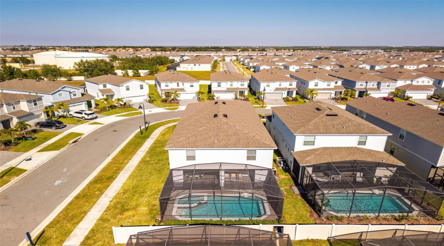 DAVENPORT, Florida 33897, 7 Bedrooms Bedrooms, ,5 BathroomsBathrooms,Residential,For Sale,LILAC,0,MFRO6359800