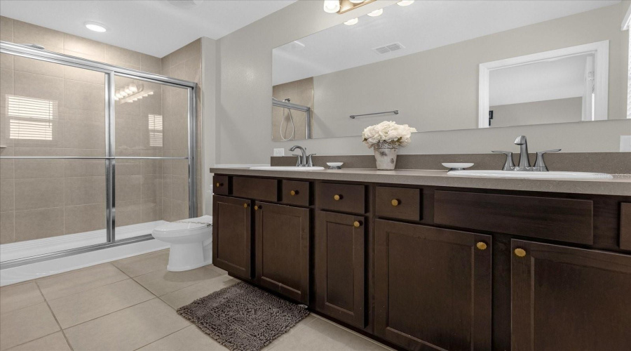 KISSIMMEE, Florida 34746, 3 Bedrooms Bedrooms, ,2 BathroomsBathrooms,Residential,For Sale,CORAL CASTLE,0,MFRO6293809