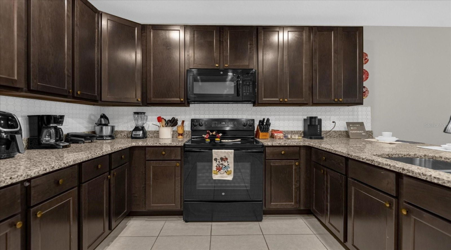 KISSIMMEE, Florida 34746, 3 Bedrooms Bedrooms, ,2 BathroomsBathrooms,Residential,For Sale,CORAL CASTLE,0,MFRO6293809