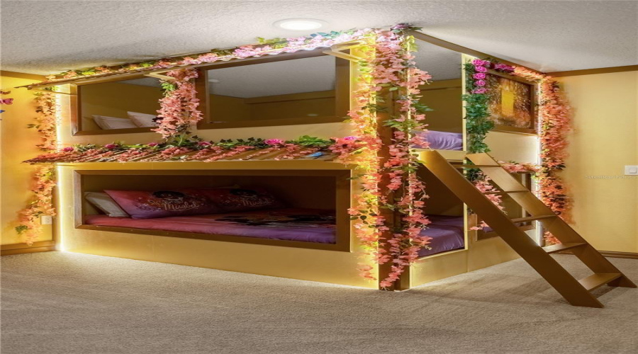 Bed 09 - Encanto -upstairs