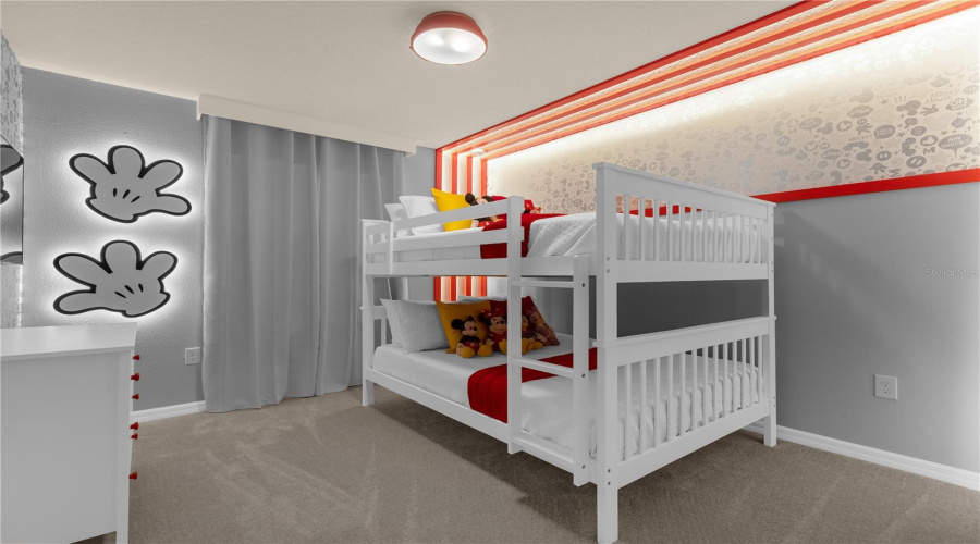 Bed 05 - Mickey Mouse - upstairs