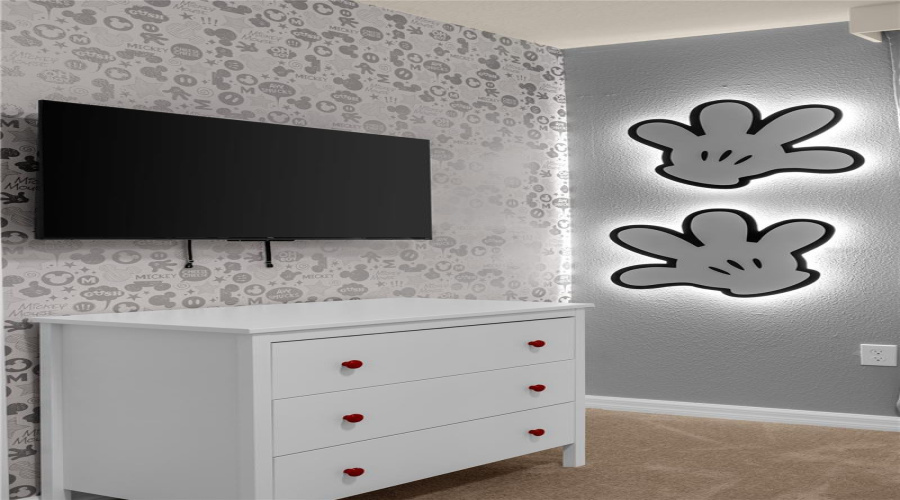 Bed 05 - Mickey Mouse -upstairs