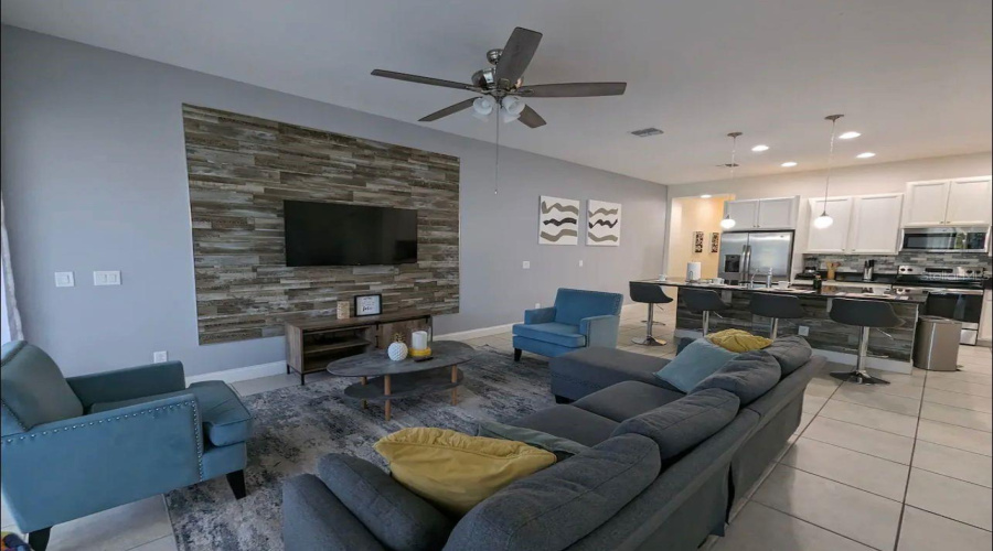 DAVENPORT, Florida 33896, 5 Bedrooms Bedrooms, ,4 BathroomsBathrooms,Residential,For Sale,CAPTIVA,0,MFRO6359334