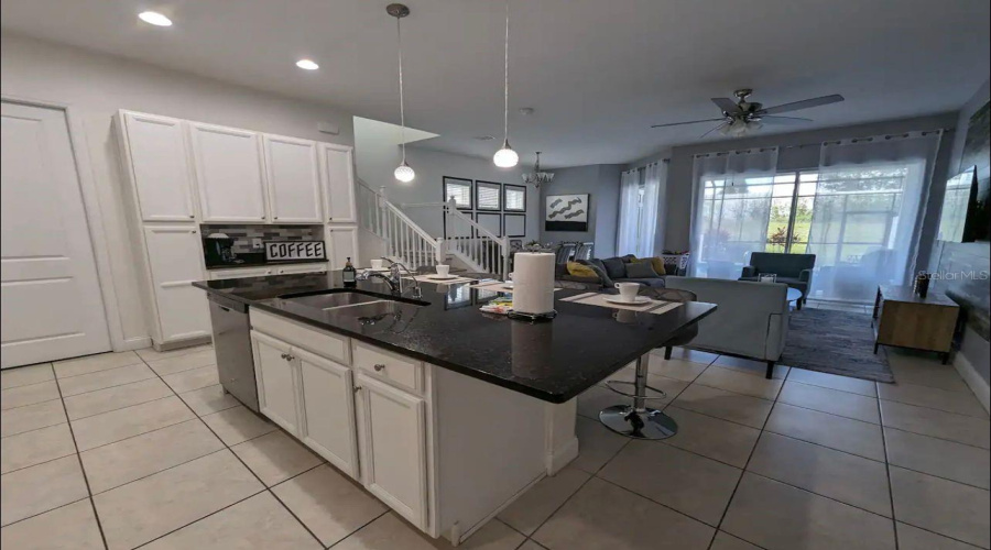 DAVENPORT, Florida 33896, 5 Bedrooms Bedrooms, ,4 BathroomsBathrooms,Residential,For Sale,CAPTIVA,0,MFRO6359334