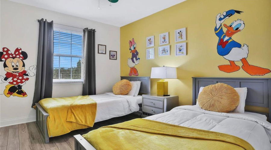 DAVENPORT, Florida 33896, 5 Bedrooms Bedrooms, ,4 BathroomsBathrooms,Residential,For Sale,CAPTIVA,0,MFRO6359334