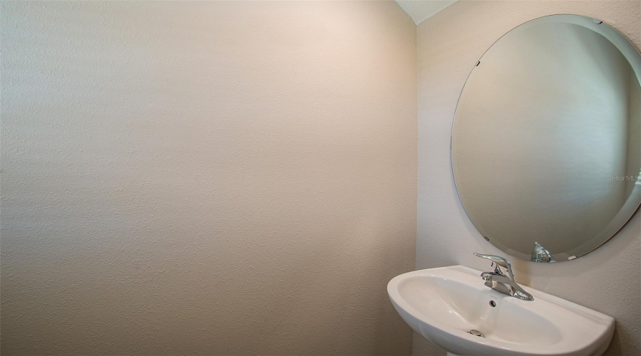 DAVENPORT, Florida 33837, 4 Bedrooms Bedrooms, ,2 BathroomsBathrooms,Residential,For Sale,OAKS RIVER,0,MFRTB8450021