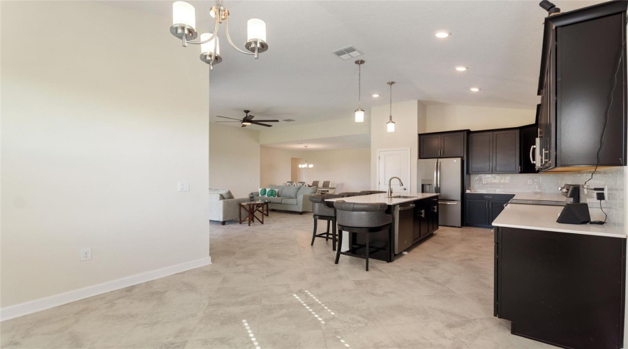 DAVENPORT, Florida 33896, 4 Bedrooms Bedrooms, ,3 BathroomsBathrooms,Residential,For Sale,TRAPPERS TRAIL LOOP,0,MFRS5138833